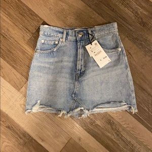 Zara blue denim skirt new with tags